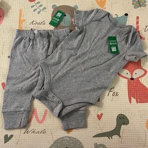 NWT! gap grey two piece set